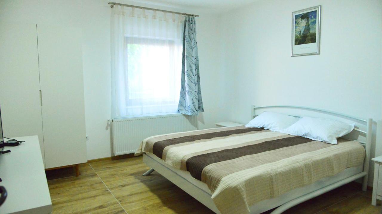 Elena Haus Aparthotel Cluj-Napoca Luaran gambar